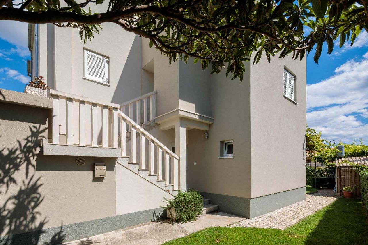 Otium Apartment Kaštela Екстериор снимка