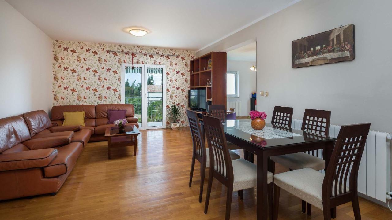Otium Apartment Kaštela Екстериор снимка