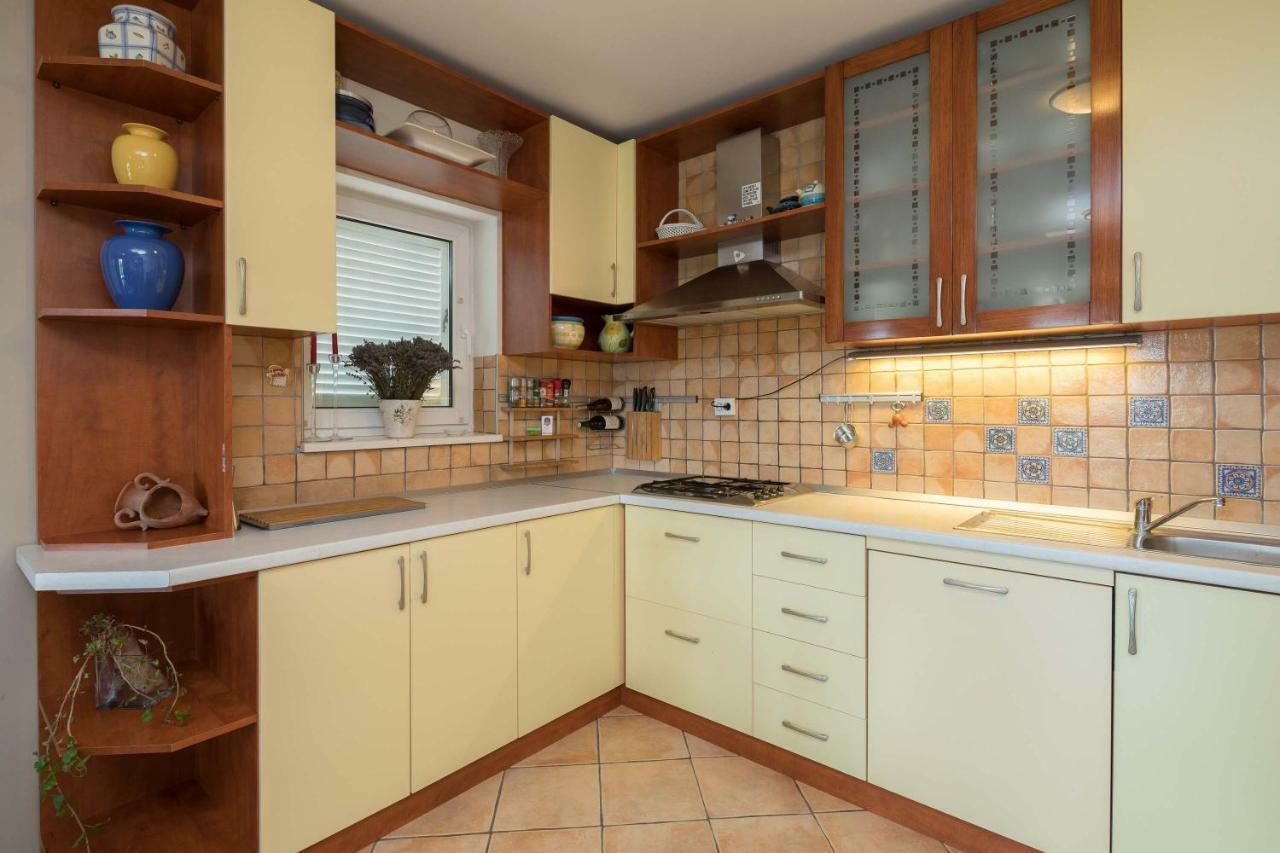 Otium Apartment Kaštela Екстериор снимка