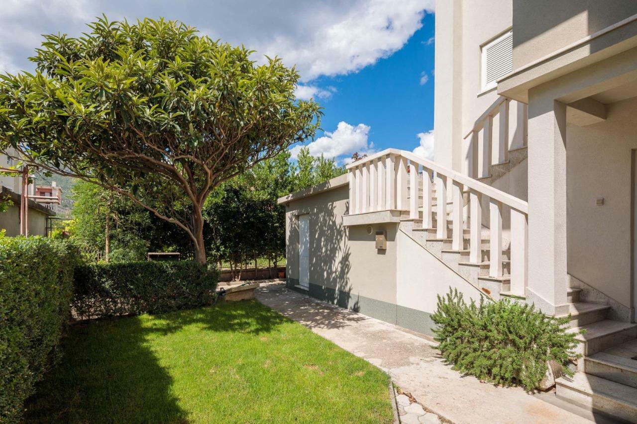 Otium Apartment Kaštela Екстериор снимка